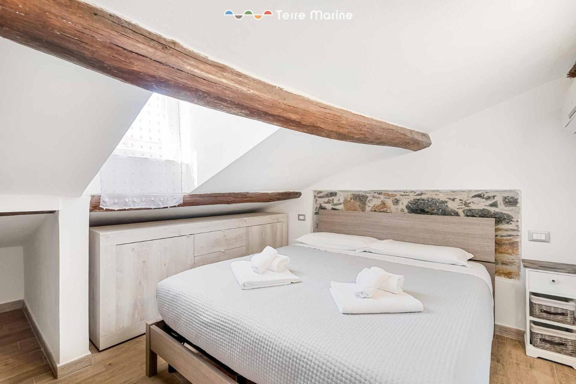 Apartment Il Cielo In Stanza, Terre Marine