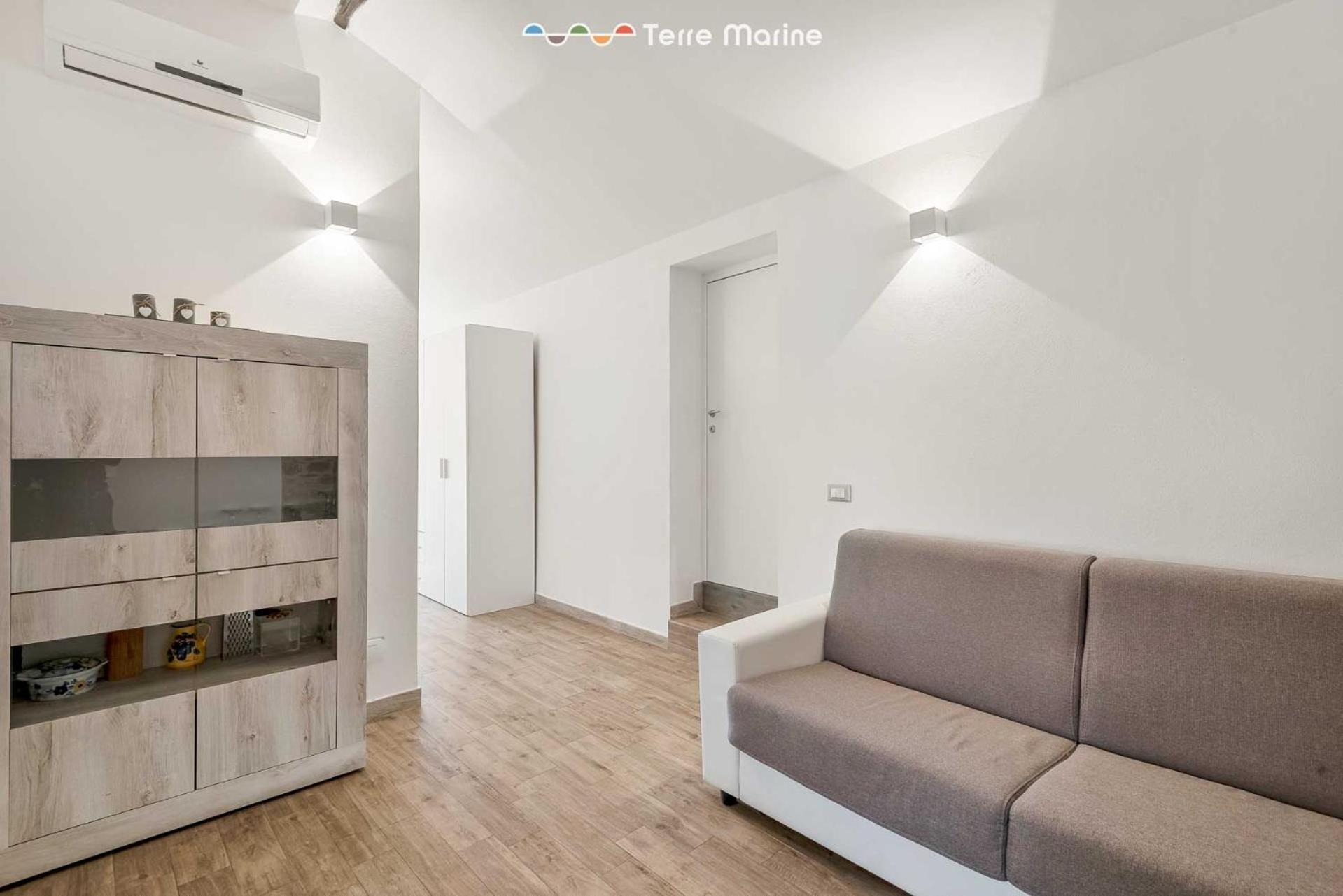 Apartment Il Cielo In Stanza, Terre Marine